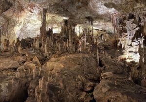 Cuevas del Drach, Porto Cristo